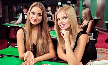 Hỗ trợ chat trực tuyến Lucky8
